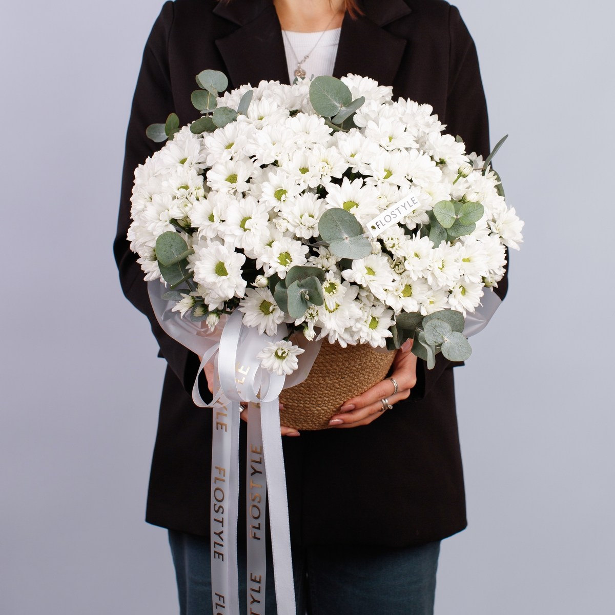 Корзина с хризантемой ромашка 